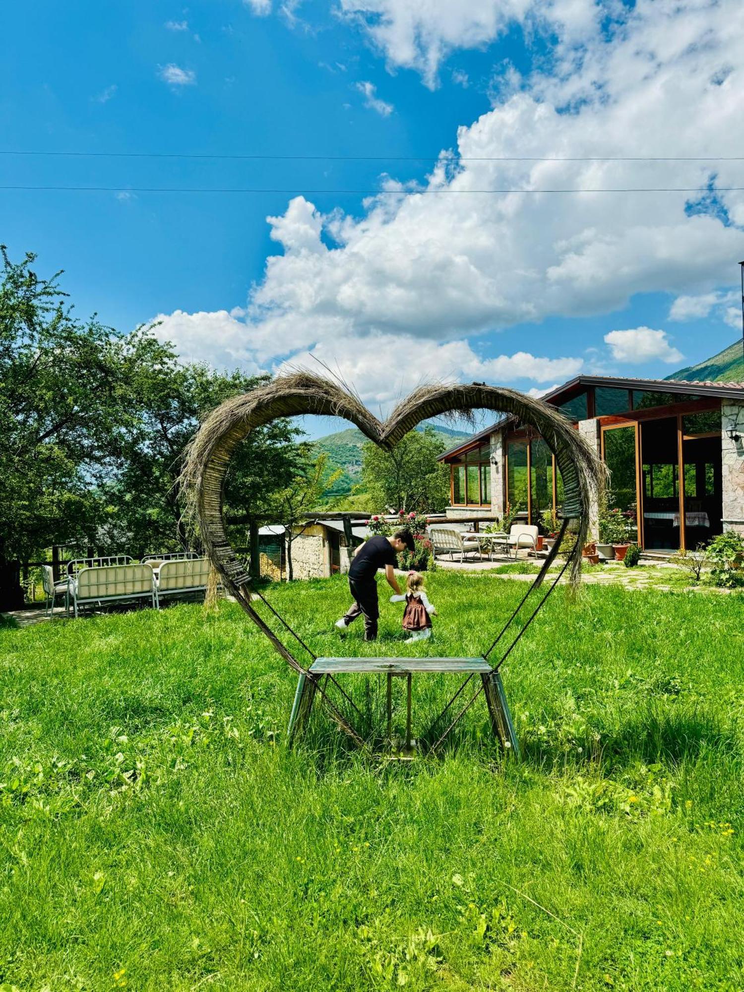 Vila Disha Villa Tiranë Eksteriør bilde